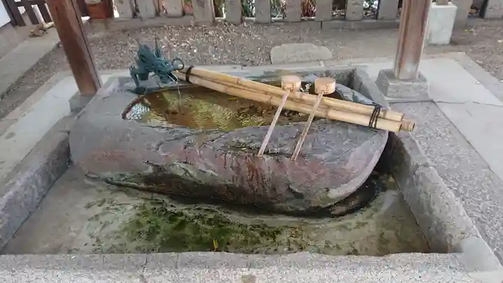 安居神社の手水舎