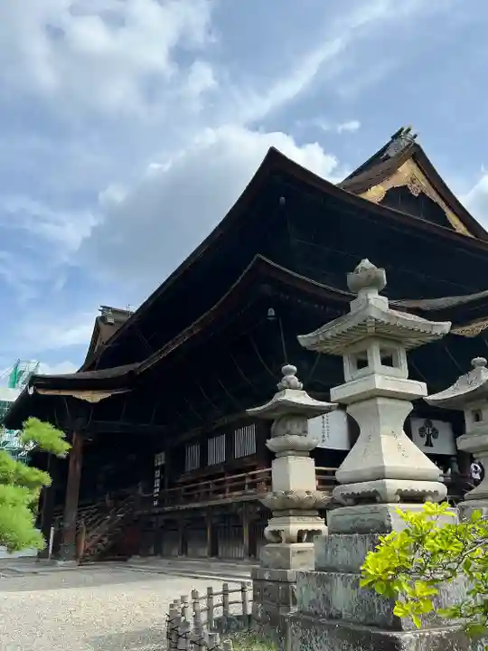 善光寺の本殿・本堂
