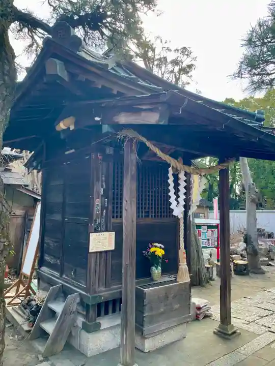 城山稲荷神社の{uncategorized: "未分類", other: "その他", undefined: "問題あり", building: "その他建物", grave: "お墓", sacred_gate: "鳥居", guardian: "狛犬", statue: "像", buddha: "仏像", history: "歴史", nature: "自然", garden: "庭園", animal: "動物", pagoda: "塔", temizu: "手水舎", mountain_gate: "山門・神門", sanctuary: "本殿・本堂", subordinate: "末社・摂社", art: "芸術", scenery: "景色", jizo: "地蔵", ema: "絵馬", goshuin: "御朱印", omikuji: "おみくじ", items: "授与品その他", amulet: "お守り", goshuincho: "御朱印帳", eats: "食事", festival: "お祭り", votive_dance: "神楽", shichigosan: "七五三参", wedding: "結婚式", experience: "体験その他", initially: "初詣", around: "周辺", anti_infection: "感染症対策"}