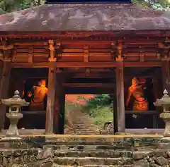 財賀寺の山門