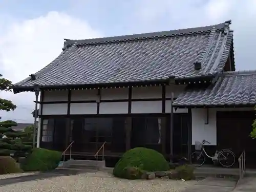 本見寺の本殿・本堂