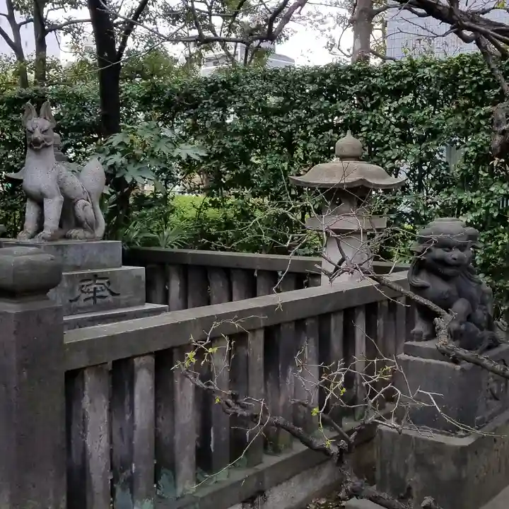 繁榮稲荷神社の狛犬