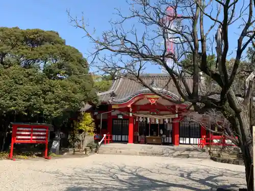市原稲荷神社の本殿・本堂