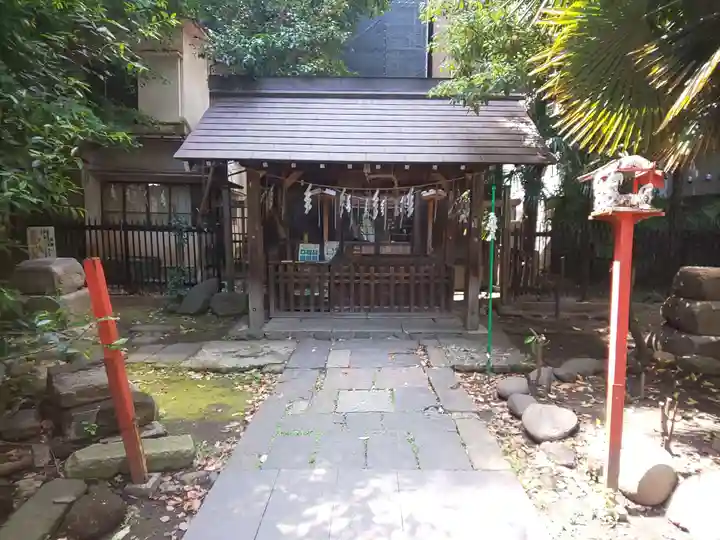 新橋鹽竃神社の本殿・本堂