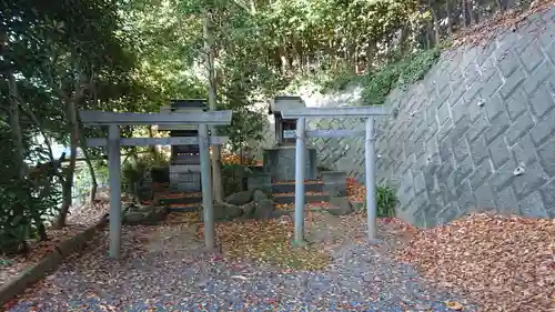 白旗神社の末社・摂社