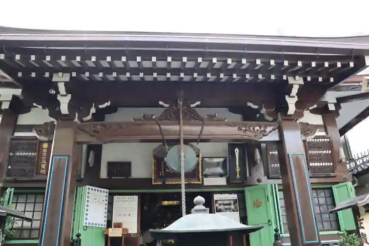 正寶院(飛不動尊)の本殿・本堂