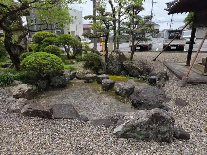 新神社(滋賀県)