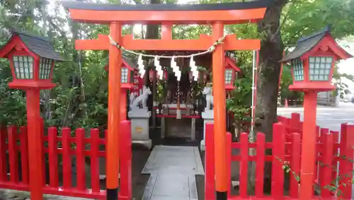 新田神社の末社・摂社
