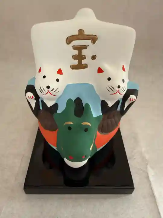 楠珺社(住吉大社末社)の{uncategorized: "未分類", other: "その他", undefined: "問題あり", building: "その他建物", grave: "お墓", sacred_gate: "鳥居", guardian: "狛犬", statue: "像", buddha: "仏像", history: "歴史", nature: "自然", garden: "庭園", animal: "動物", pagoda: "塔", temizu: "手水舎", mountain_gate: "山門・神門", sanctuary: "本殿・本堂", subordinate: "末社・摂社", art: "芸術", scenery: "景色", jizo: "地蔵", ema: "絵馬", goshuin: "御朱印", omikuji: "おみくじ", items: "授与品その他", amulet: "お守り", goshuincho: "御朱印帳", eats: "食事", festival: "お祭り", votive_dance: "神楽", shichigosan: "七五三参", wedding: "結婚式", experience: "体験その他", initially: "初詣", around: "周辺", anti_infection: "感染症対策"}