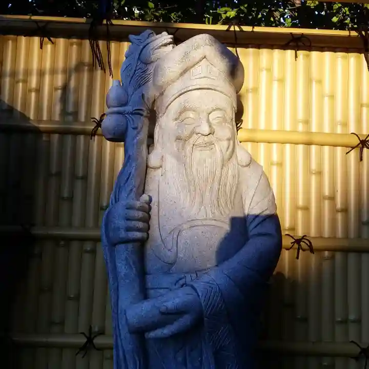 中野沼袋氷川神社の像