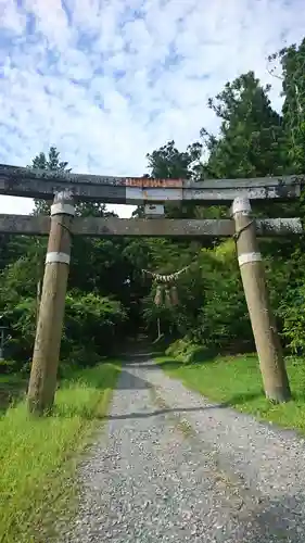 神明社の鳥居