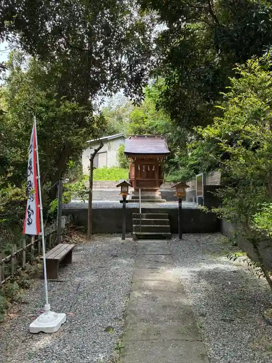 金毘羅宮(海南神社境内社)の{uncategorized: "未分類", other: "その他", undefined: "問題あり", building: "その他建物", grave: "お墓", sacred_gate: "鳥居", guardian: "狛犬", statue: "像", buddha: "仏像", history: "歴史", nature: "自然", garden: "庭園", animal: "動物", pagoda: "塔", temizu: "手水舎", mountain_gate: "山門・神門", sanctuary: "本殿・本堂", subordinate: "末社・摂社", art: "芸術", scenery: "景色", jizo: "地蔵", ema: "絵馬", goshuin: "御朱印", omikuji: "おみくじ", items: "授与品その他", amulet: "お守り", goshuincho: "御朱印帳", eats: "食事", festival: "お祭り", votive_dance: "神楽", shichigosan: "七五三参", wedding: "結婚式", experience: "体験その他", initially: "初詣", around: "周辺", anti_infection: "感染症対策"}