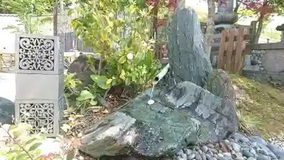 八事山 興正寺の手水舎