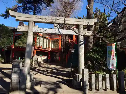 於玉稲荷神社の鳥居