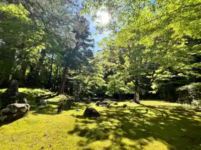 北畠神社の{uncategorized: "未分類", other: "その他", undefined: "問題あり", building: "その他建物", grave: "お墓", sacred_gate: "鳥居", guardian: "狛犬", statue: "像", buddha: "仏像", history: "歴史", nature: "自然", garden: "庭園", animal: "動物", pagoda: "塔", temizu: "手水舎", mountain_gate: "山門・神門", sanctuary: "本殿・本堂", subordinate: "末社・摂社", art: "芸術", scenery: "景色", jizo: "地蔵", ema: "絵馬", goshuin: "御朱印", omikuji: "おみくじ", items: "授与品その他", amulet: "お守り", goshuincho: "御朱印帳", eats: "食事", festival: "お祭り", votive_dance: "神楽", shichigosan: "七五三参", wedding: "結婚式", experience: "体験その他", initially: "初詣", around: "周辺", anti_infection: "感染症対策"}