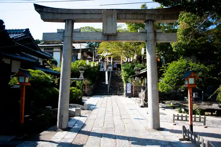 到津八幡神社の鳥居