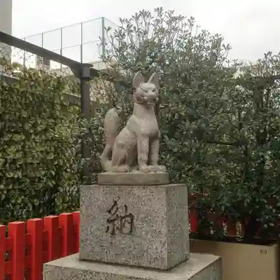 みなと稲荷神社の狛犬