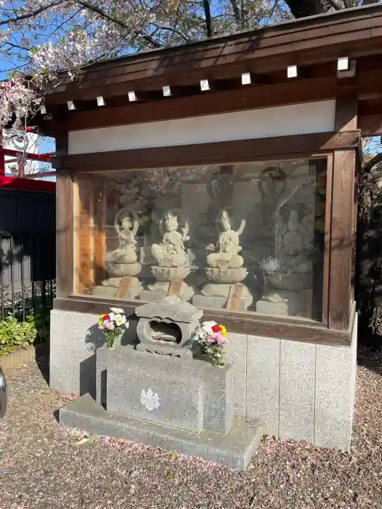 福徳院不動尊の{uncategorized: "未分類", other: "その他", undefined: "問題あり", building: "その他建物", grave: "お墓", sacred_gate: "鳥居", guardian: "狛犬", statue: "像", buddha: "仏像", history: "歴史", nature: "自然", garden: "庭園", animal: "動物", pagoda: "塔", temizu: "手水舎", mountain_gate: "山門・神門", sanctuary: "本殿・本堂", subordinate: "末社・摂社", art: "芸術", scenery: "景色", jizo: "地蔵", ema: "絵馬", goshuin: "御朱印", omikuji: "おみくじ", items: "授与品その他", amulet: "お守り", goshuincho: "御朱印帳", eats: "食事", festival: "お祭り", votive_dance: "神楽", shichigosan: "七五三参", wedding: "結婚式", experience: "体験その他", initially: "初詣", around: "周辺", anti_infection: "感染症対策"}