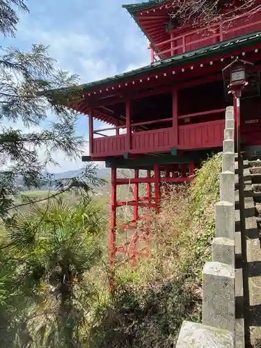 磯山弁財天の本殿・本堂