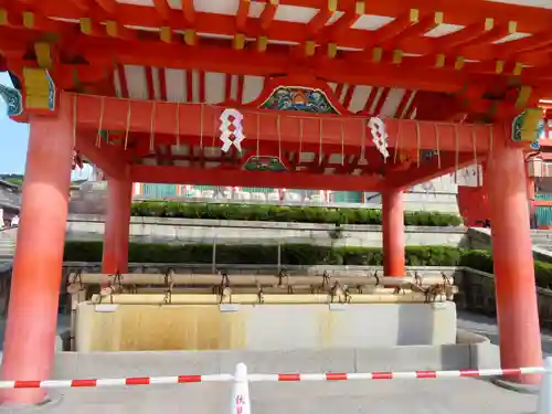 伏見稲荷大社の手水舎