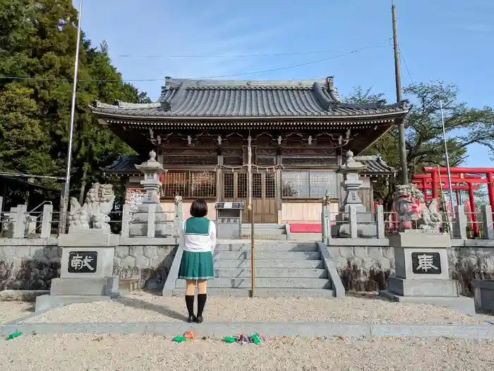 金井神社の本殿