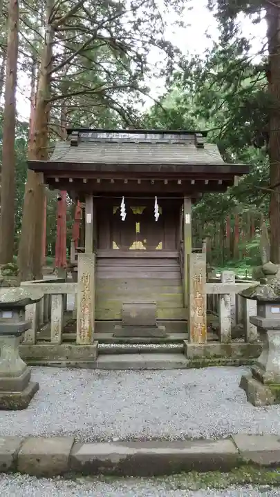 北口本宮冨士浅間神社の末社・摂社