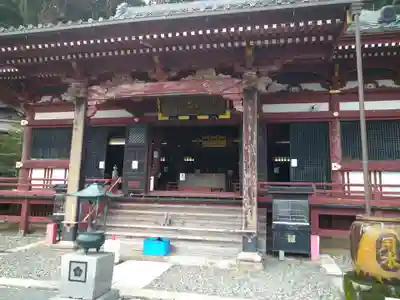 那古寺の本殿・本堂
