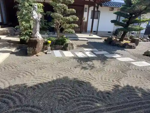 多聞寺の庭園