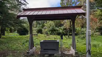 東中神社の手水舎