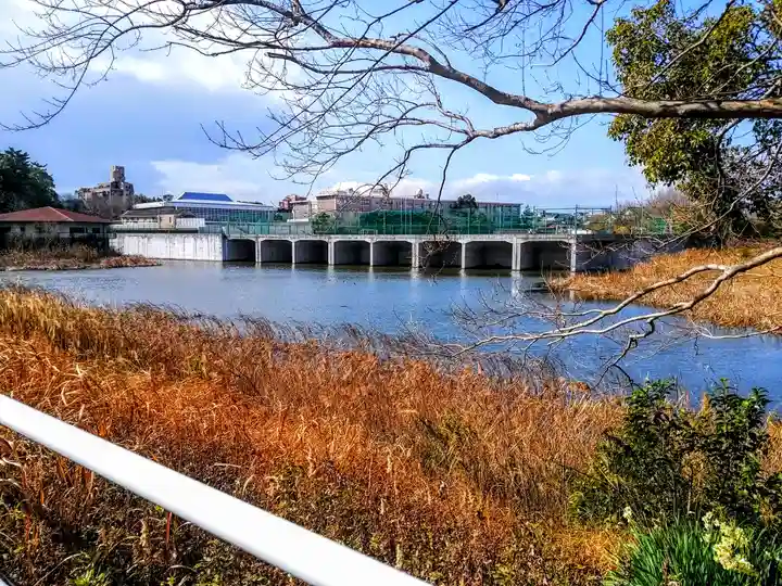 祠(親池地蔵菩薩)の周辺