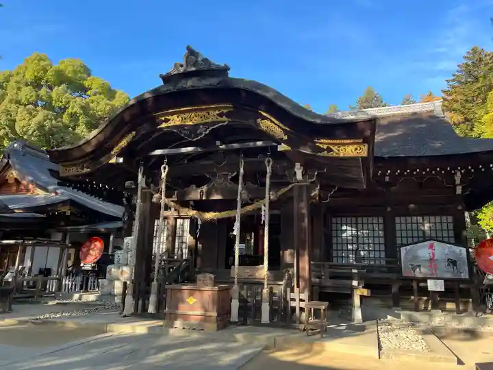 武田神社の本殿・本堂