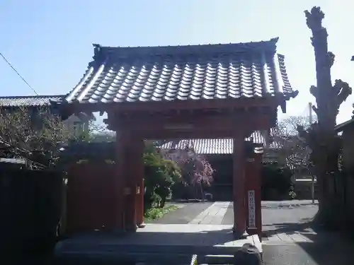 本興寺の山門・神門