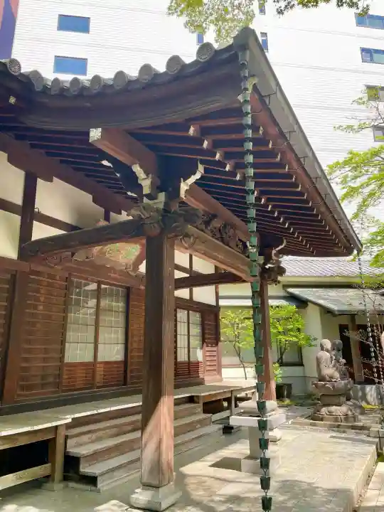 東福寺の{uncategorized: "未分類", other: "その他", undefined: "問題あり", building: "その他建物", grave: "お墓", sacred_gate: "鳥居", guardian: "狛犬", statue: "像", buddha: "仏像", history: "歴史", nature: "自然", garden: "庭園", animal: "動物", pagoda: "塔", temizu: "手水舎", mountain_gate: "山門・神門", sanctuary: "本殿・本堂", subordinate: "末社・摂社", art: "芸術", scenery: "景色", jizo: "地蔵", ema: "絵馬", goshuin: "御朱印", omikuji: "おみくじ", items: "授与品その他", amulet: "お守り", goshuincho: "御朱印帳", eats: "食事", festival: "お祭り", votive_dance: "神楽", shichigosan: "七五三参", wedding: "結婚式", experience: "体験その他", initially: "初詣", around: "周辺", anti_infection: "感染症対策"}