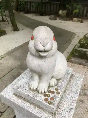 岡崎神社の狛犬