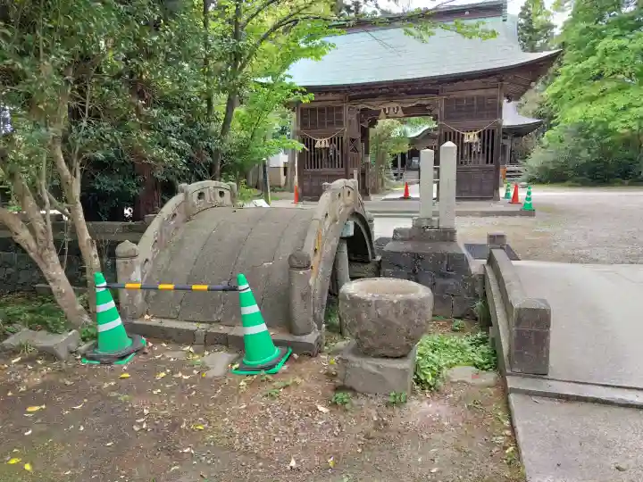 能登生国玉比古神社の{uncategorized: "未分類", other: "その他", undefined: "問題あり", building: "その他建物", grave: "お墓", sacred_gate: "鳥居", guardian: "狛犬", statue: "像", buddha: "仏像", history: "歴史", nature: "自然", garden: "庭園", animal: "動物", pagoda: "塔", temizu: "手水舎", mountain_gate: "山門・神門", sanctuary: "本殿・本堂", subordinate: "末社・摂社", art: "芸術", scenery: "景色", jizo: "地蔵", ema: "絵馬", goshuin: "御朱印", omikuji: "おみくじ", items: "授与品その他", amulet: "お守り", goshuincho: "御朱印帳", eats: "食事", festival: "お祭り", votive_dance: "神楽", shichigosan: "七五三参", wedding: "結婚式", experience: "体験その他", initially: "初詣", around: "周辺", anti_infection: "感染症対策"}
