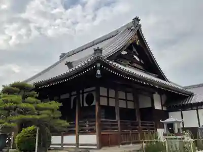 極楽寺の本殿・本堂