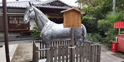 許波多神社（五ケ庄鎮座）の像