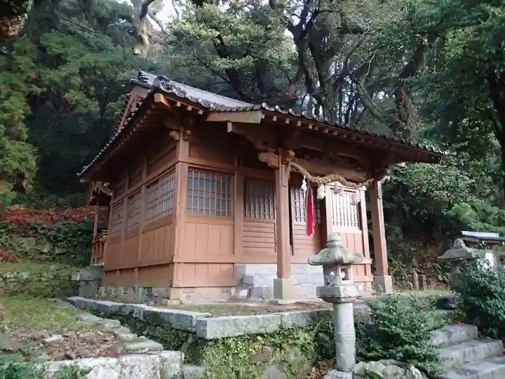 厳原八幡宮神社の本殿・本堂
