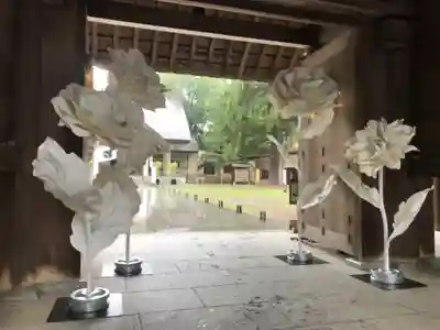 帯廣神社の山門・神門