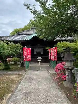 長久寺の{uncategorized: "未分類", other: "その他", undefined: "問題あり", building: "その他建物", grave: "お墓", sacred_gate: "鳥居", guardian: "狛犬", statue: "像", buddha: "仏像", history: "歴史", nature: "自然", garden: "庭園", animal: "動物", pagoda: "塔", temizu: "手水舎", mountain_gate: "山門・神門", sanctuary: "本殿・本堂", subordinate: "末社・摂社", art: "芸術", scenery: "景色", jizo: "地蔵", ema: "絵馬", goshuin: "御朱印", omikuji: "おみくじ", items: "授与品その他", amulet: "お守り", goshuincho: "御朱印帳", eats: "食事", festival: "お祭り", votive_dance: "神楽", shichigosan: "七五三参", wedding: "結婚式", experience: "体験その他", initially: "初詣", around: "周辺", anti_infection: "感染症対策"}