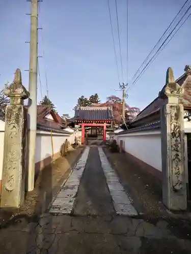 相応寺の山門