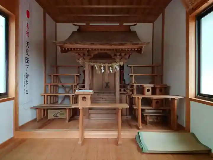 白山社の本殿・本堂