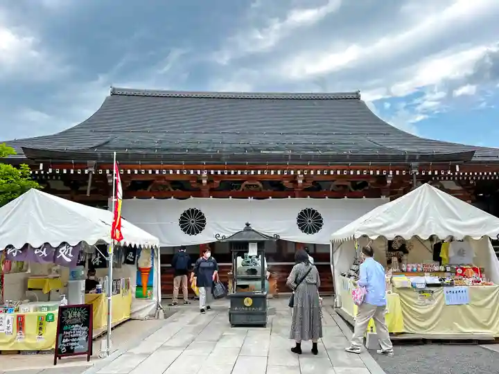 善光寺大本願の本殿・本堂