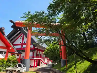 宝徳山稲荷大社(新潟県)