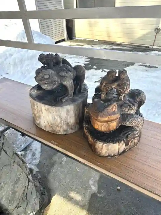 星置神社の{uncategorized: "未分類", other: "その他", undefined: "問題あり", building: "その他建物", grave: "お墓", sacred_gate: "鳥居", guardian: "狛犬", statue: "像", buddha: "仏像", history: "歴史", nature: "自然", garden: "庭園", animal: "動物", pagoda: "塔", temizu: "手水舎", mountain_gate: "山門・神門", sanctuary: "本殿・本堂", subordinate: "末社・摂社", art: "芸術", scenery: "景色", jizo: "地蔵", ema: "絵馬", goshuin: "御朱印", omikuji: "おみくじ", items: "授与品その他", amulet: "お守り", goshuincho: "御朱印帳", eats: "食事", festival: "お祭り", votive_dance: "神楽", shichigosan: "七五三参", wedding: "結婚式", experience: "体験その他", initially: "初詣", around: "周辺", anti_infection: "感染症対策"}