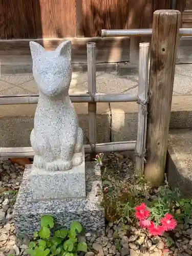 忍岡稲荷神社の狛犬