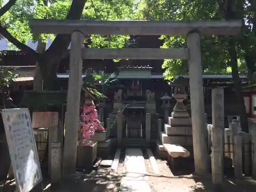 若宮八幡社の末社・摂社