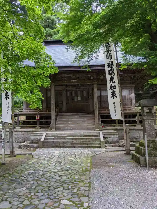 横蔵寺の本殿・本堂