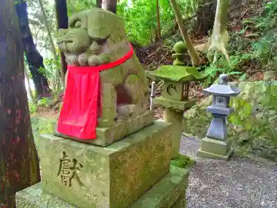 宇久井神社の狛犬