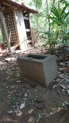 稲荷神社の手水舎